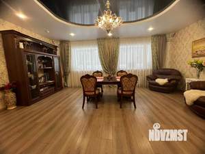 Коттедж 213м², 2-этажный, участок 7 сот.  