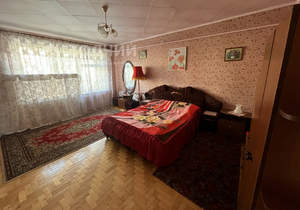 Дом 313м&sup2;, 3-этажный, участок 8 сот.  