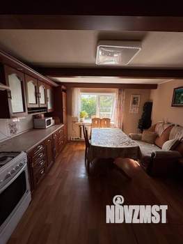 Дом 125м&sup2;, 3-этажный, участок 7 сот.  