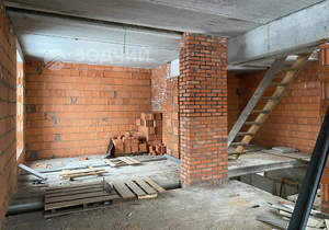 Дом 315м&sup2;, 3-этажный, участок 10 сот.  