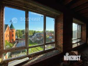 Дом 214м&sup2;, 3-этажный, участок 10 сот.  