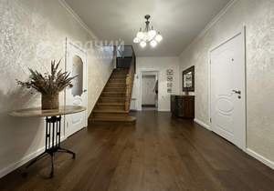 Дом 177м&sup2;, 2-этажный, участок 7 сот.  