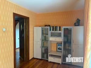 Коттедж 220м², 2-этажный, участок 6 сот.  