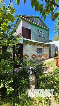 Дом 40м&sup2;, 2-этажный, участок 4 сот.  