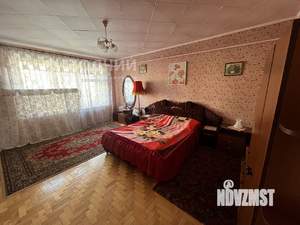 Коттедж 313м&sup2;, 3-этажный, участок 8 сот.  