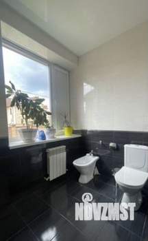 Коттедж 350м², 3-этажный, участок 30 сот.  
