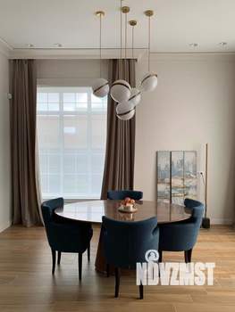 Коттедж 250м&sup2;, 2-этажный, участок 7 сот.  