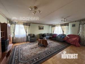 Коттедж 313м&sup2;, 3-этажный, участок 8 сот.  