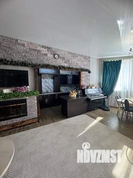 Таунхаус 500м², 3-этажный, участок 10 сот.  