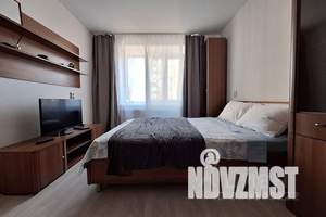 1-к квартира, посуточно, 42м2, 2/9 этаж