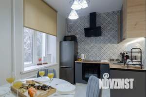 3-к квартира, посуточно, 58м2, 1/1 этаж