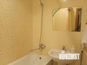 1-к квартира, посуточно, 50м2, 1/1 этаж