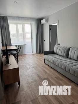 2-к квартира, посуточно, 40м2, 5/5 этаж