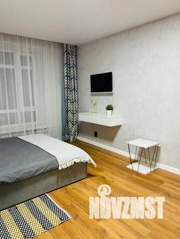 1-к квартира, посуточно, 43м2, 4/9 этаж