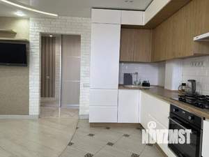 1-к квартира, посуточно, 61м2, 1/1 этаж