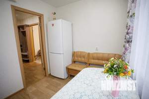 1-к квартира, посуточно, 36м2, 2/9 этаж