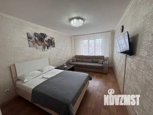 1-к квартира, посуточно, 39м2, 4/9 этаж