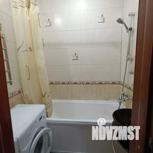 1-к квартира, посуточно, 41м2, 4/10 этаж