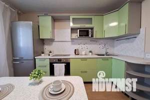 1-к квартира, посуточно, 35м2, 2/13 этаж