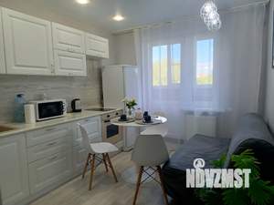 1-к квартира, посуточно, 37м2, 1/16 этаж