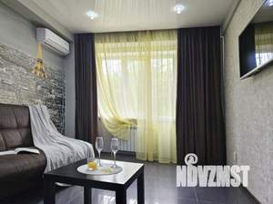 1-к квартира, посуточно, 42м2, 1/1 этаж