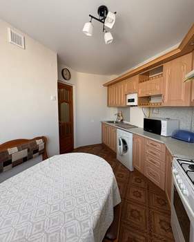 1-к квартира, на длительный срок, 40м2, 4/5 этаж