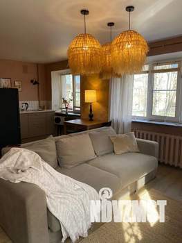 Студия квартира, посуточно, 34м2, 2/4 этаж