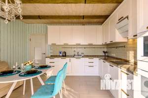 2-к квартира, посуточно, 63м2, 18/18 этаж