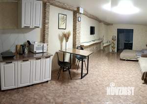 Студия квартира, посуточно, 38м2, 1/9 этаж