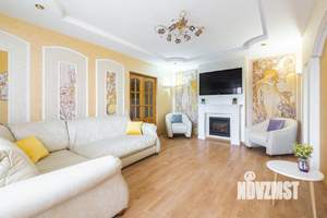 3-к квартира, посуточно, 102м2, 1/1 этаж