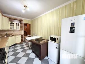 1-к квартира, на длительный срок, 61м2, 2/10 этаж