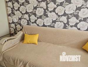 1-к квартира, посуточно, 38м2, 4/9 этаж