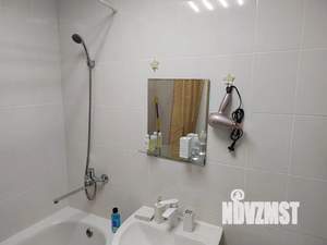 1-к квартира, посуточно, 42м2, 1/18 этаж