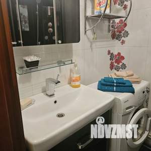 1-к квартира, посуточно, 50м2, 1/1 этаж