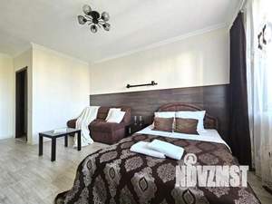 1-к квартира, посуточно, 42м2, 1/1 этаж