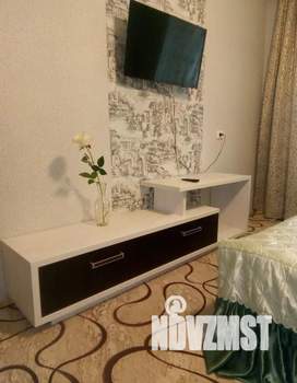 1-к квартира, посуточно, 38м2, 6/9 этаж