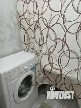 1-к квартира, посуточно, 35м2, 9/9 этаж