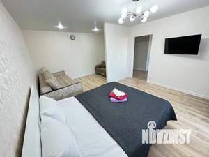 1-к квартира, посуточно, 42м2, 1/1 этаж