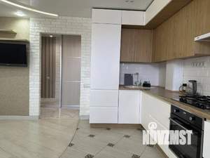 1-к квартира, посуточно, 61м2, 1/1 этаж