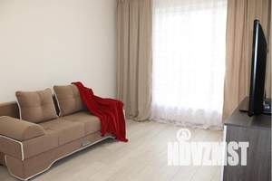 1-к квартира, посуточно, 40м2, 15/16 этаж