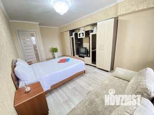 1-к квартира, посуточно, 42м2, 1/1 этаж