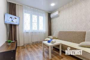 1-к квартира, посуточно, 40м2, 1/1 этаж