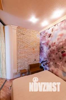 1-к квартира, посуточно, 41м2, 4/10 этаж