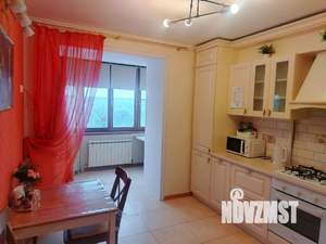 1-к квартира, посуточно, 35м2, 9/10 этаж