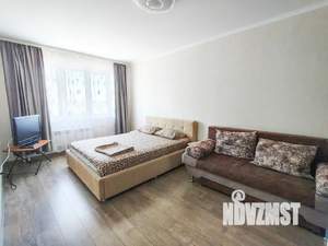 1-к квартира, посуточно, 38м2, 9/16 этаж