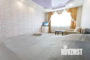 1-к квартира, посуточно, 54м2, 7/10 этаж