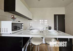 1-к квартира, посуточно, 43м2, 4/9 этаж