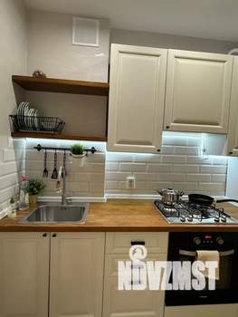 1-к квартира, посуточно, 43м2, 4/9 этаж