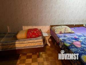 1-к квартира, посуточно, 35м2, 4/10 этаж