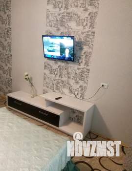 1-к квартира, посуточно, 38м2, 6/9 этаж